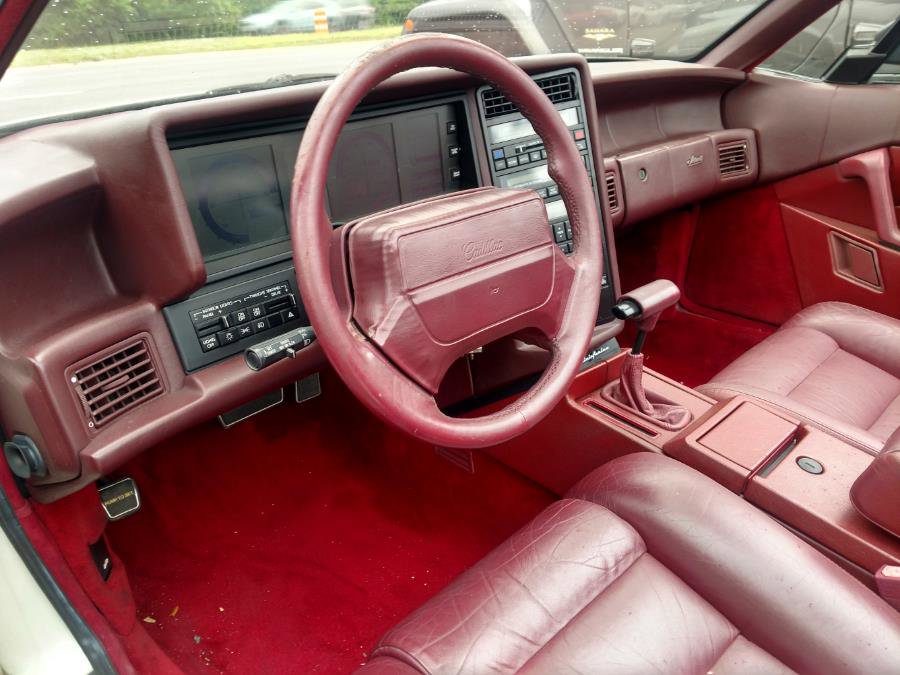 Used 1990 Cadillac Allante FWD image 14