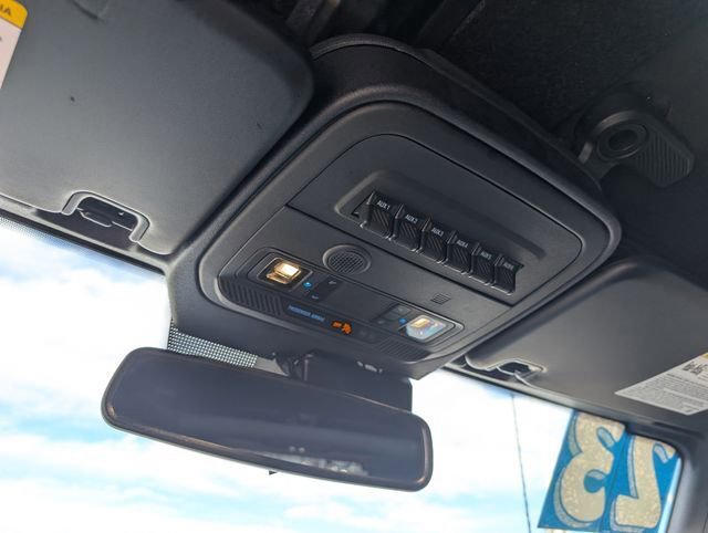 Used 2023 Ford Bronco Badlands image 29