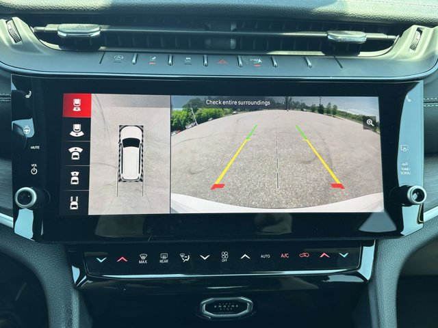 New 2026 Jeep Grand Cherokee L Limited w/ Luxury Tech Group II AWD/4WD image 12