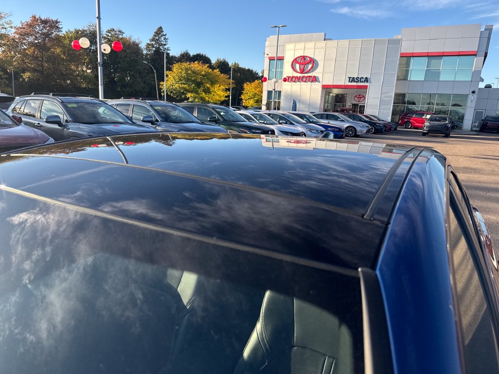 Used 2025 Toyota Camry XSE AWD/4WD image 45