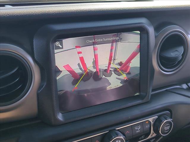 Used 2023 Jeep Gladiator Sport AWD/4WD image 14