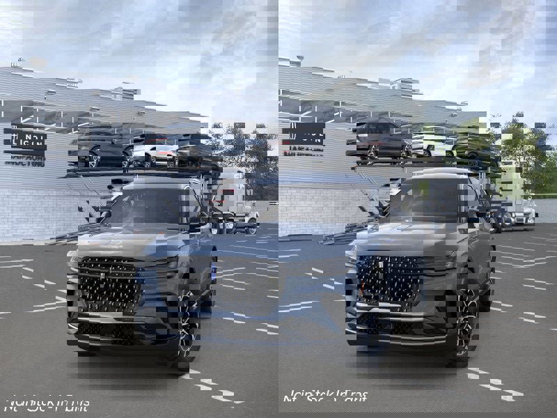 New 2026 Lincoln Nautilus Premier image 2