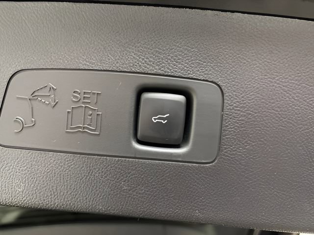 Used 2025 Lincoln Corsair Reserve w/ Equipment Group 202A image 26