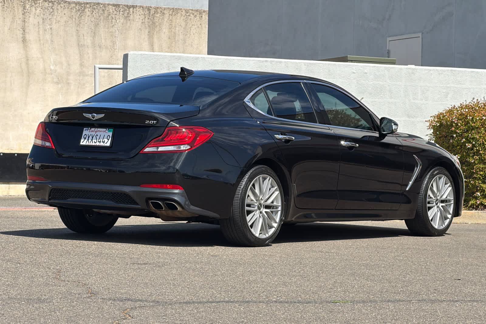 Used 2021 Genesis G70 2.0T RWD image 2