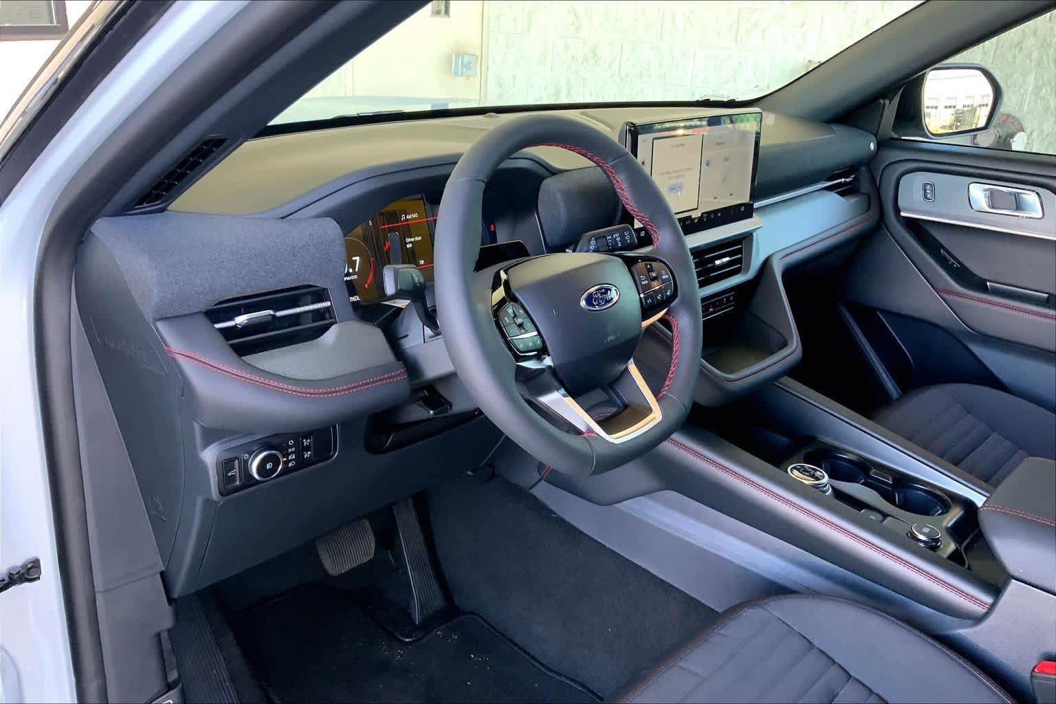 New 2026 Ford Explorer ST-Line w/ ST-Line Street Pack RWD image 6