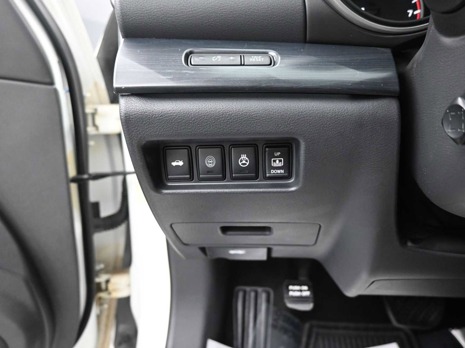 Used 2022 Nissan Maxima Platinum w/ Sport Mat Group image 9