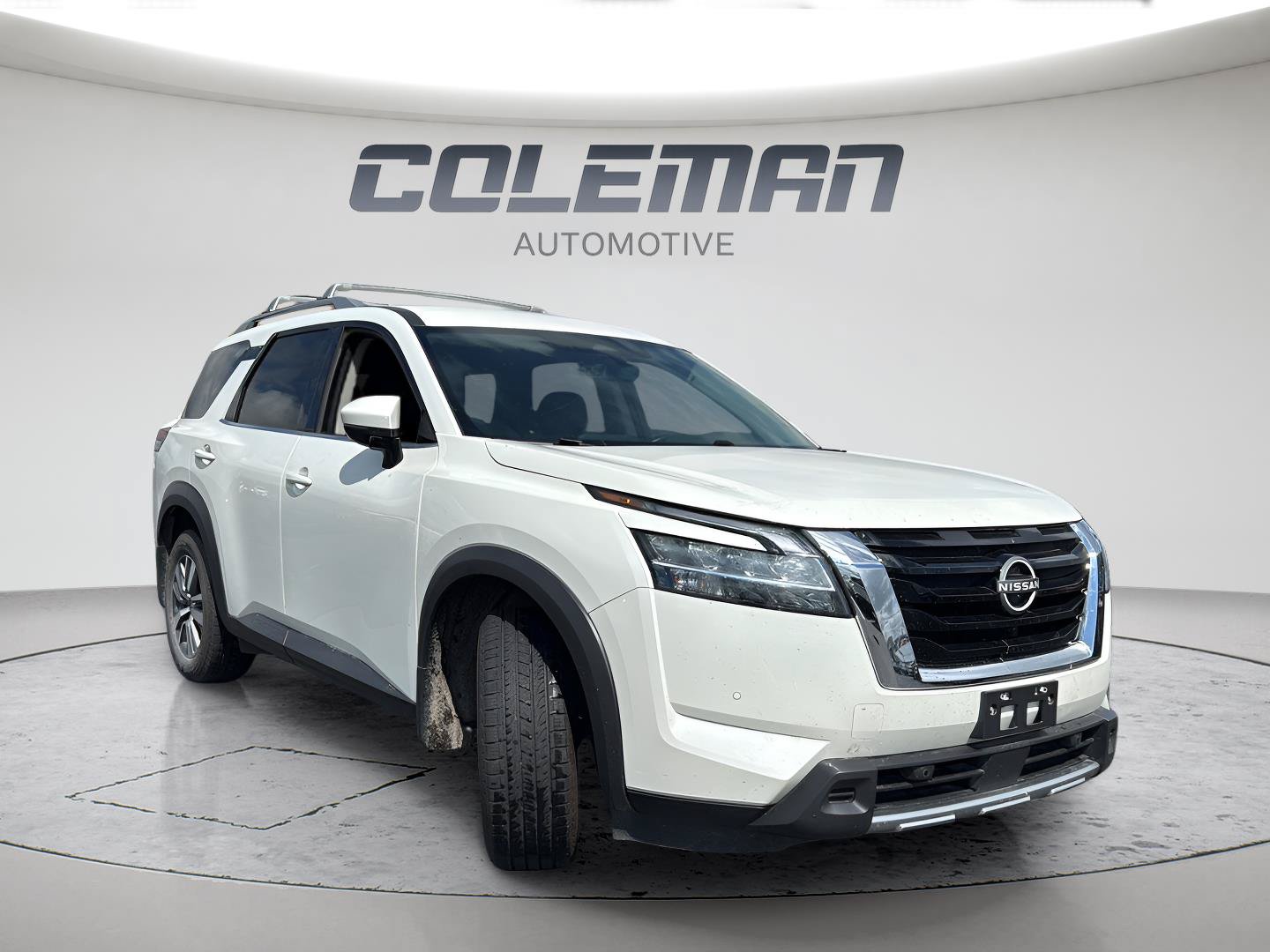 Used 2024 Nissan Pathfinder SL FWD image 7