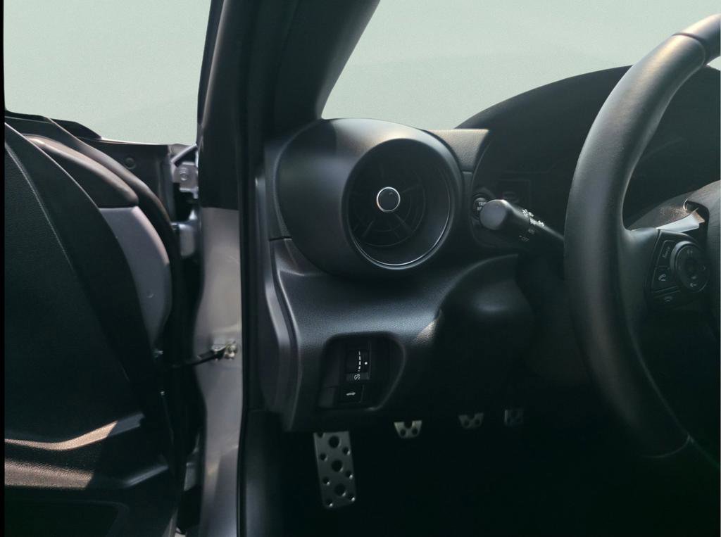 Used 2023 Toyota GR86 Premium w/ ALL Weather Mat Package (TMS) image 19