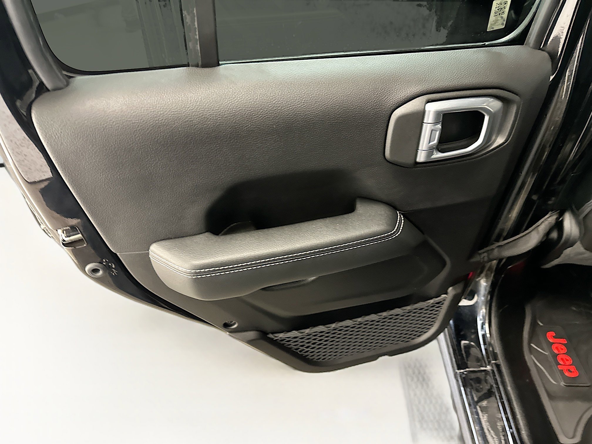 Used 2022 Jeep Wrangler Sahara w/ Cold Weather Group image 26