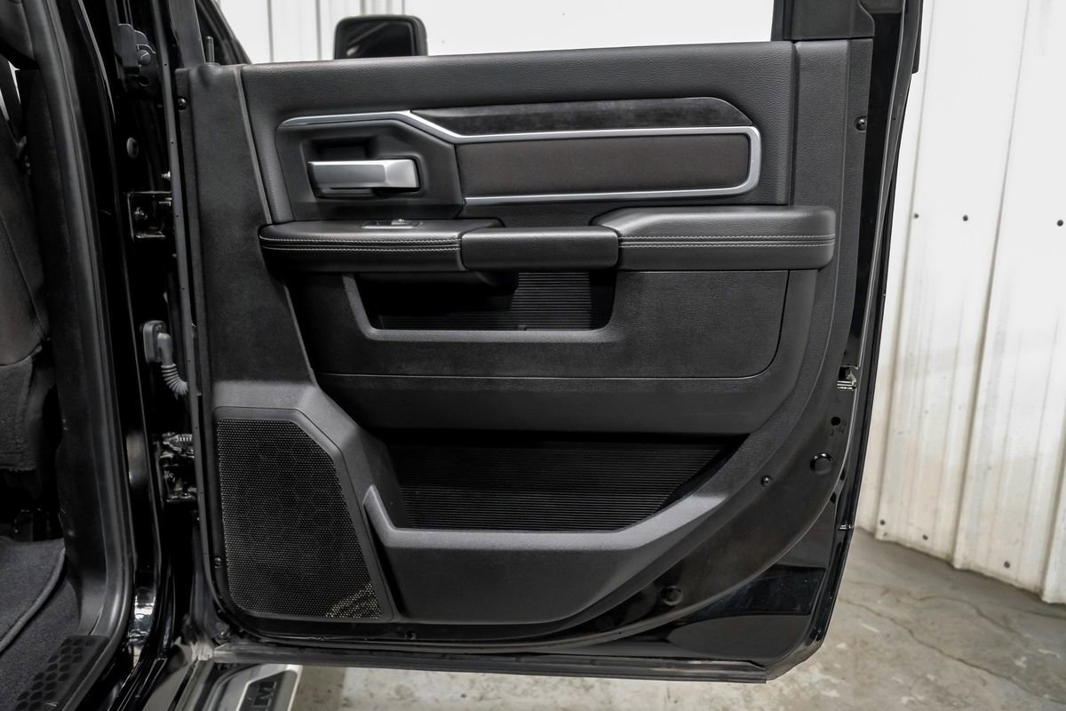 Used 2024 RAM 3500 Big Horn image 46