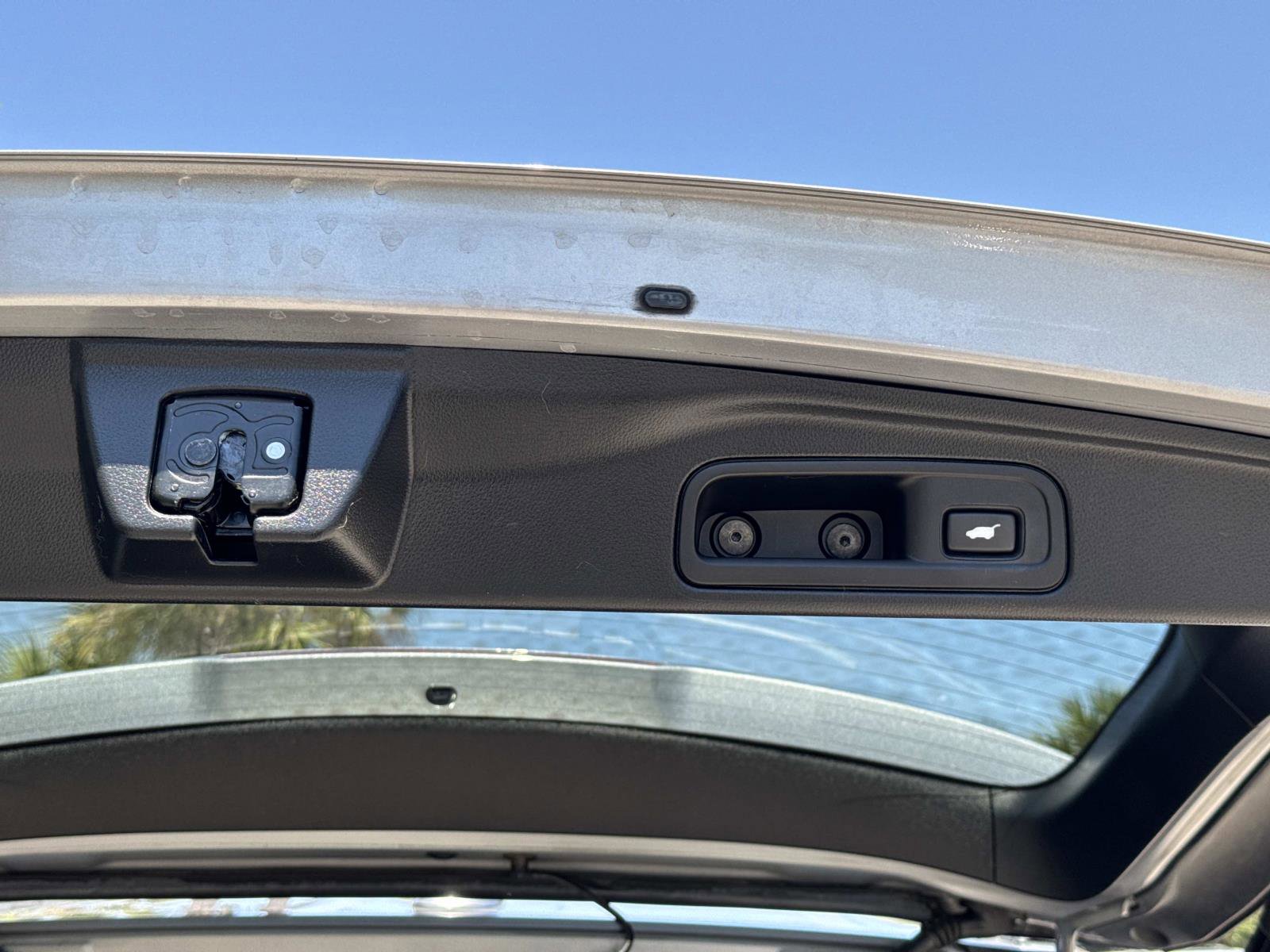 Used 2021 Honda Pilot Touring image 12
