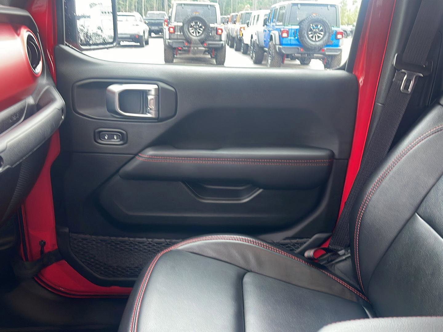Certified 2023 Jeep Gladiator Rubicon w/ LED Lighting Group AWD/4WD image 23