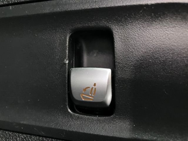 Used 2017 Mercedes-Benz GLC 300 4MATIC image 37