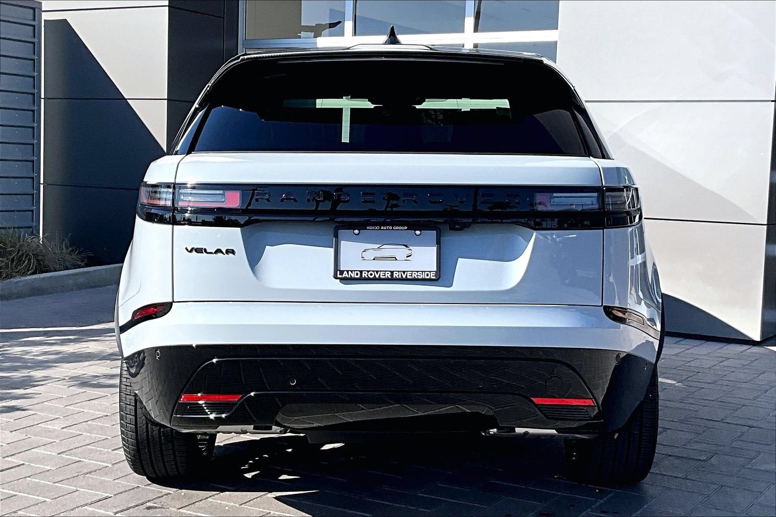 New 2026 Land Rover Range Rover Velar Dynamic SE AWD/4WD image 4