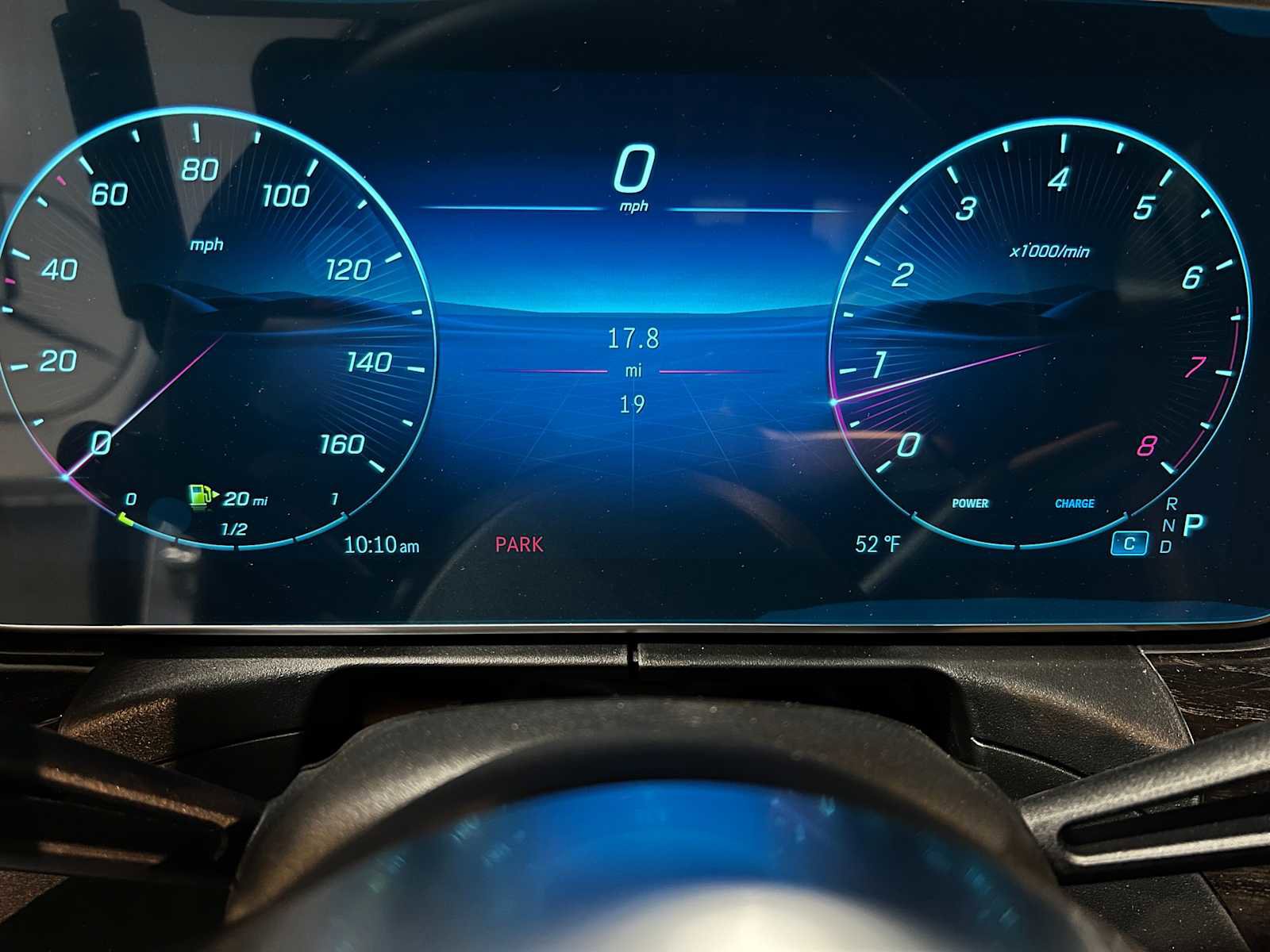 Used 2025 Mercedes-Benz C 300 4MATIC Sedan image 32