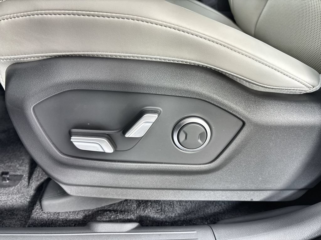 New 2026 Hyundai Santa Fe SEL FWD image 14