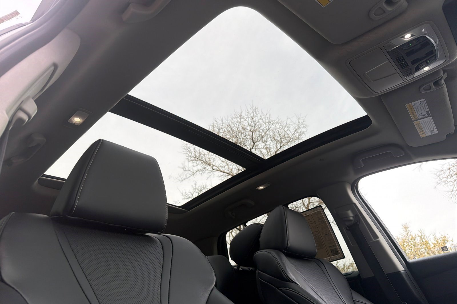 Used 2022 Acura MDX SH-AWD w/ Technology Package image 22