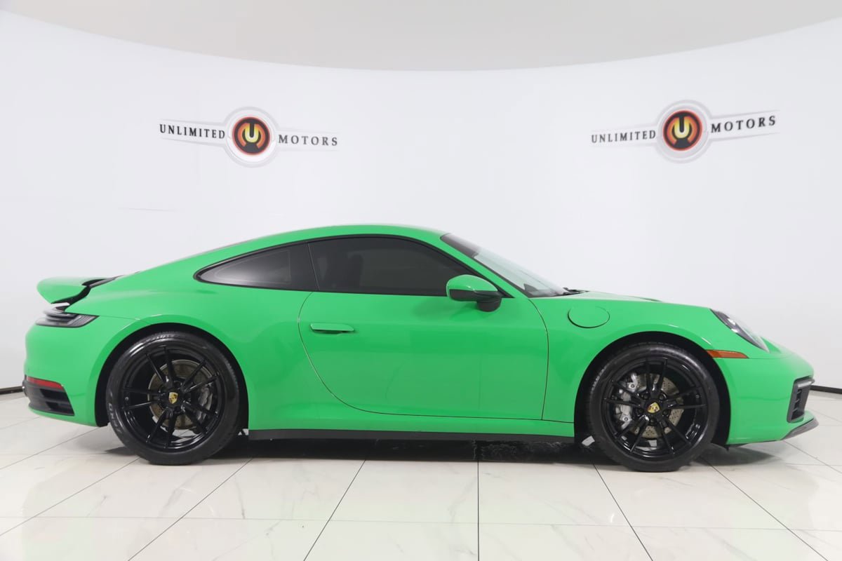 Used 2021 Porsche 911 Carrera RWD image 2