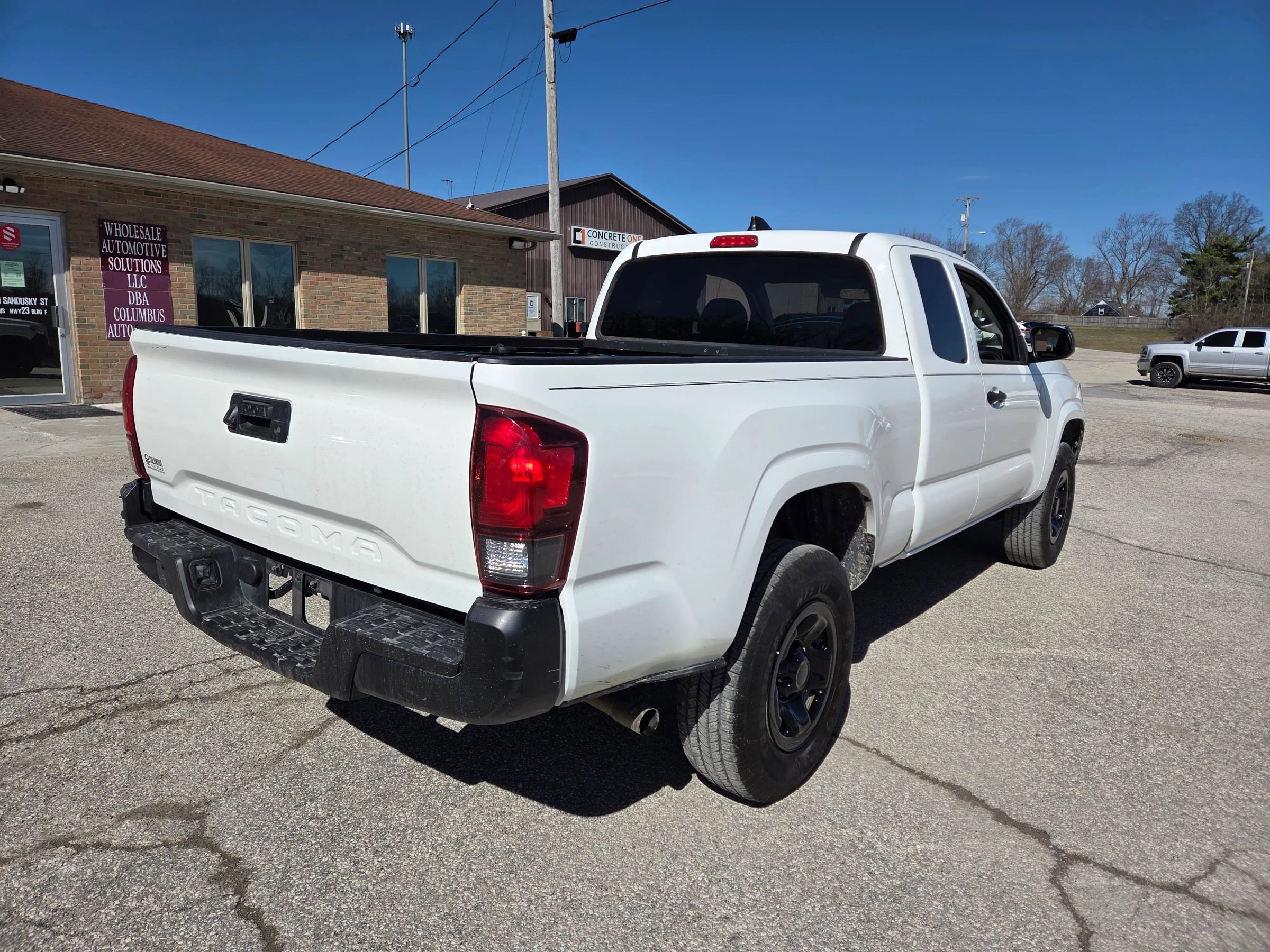 Used 2021 Toyota Tacoma SR RWD image 5