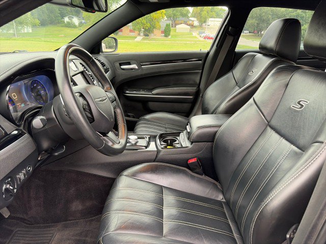 Used 2017 Chrysler 300 S w/ 300S Premium Group AWD/4WD image 9