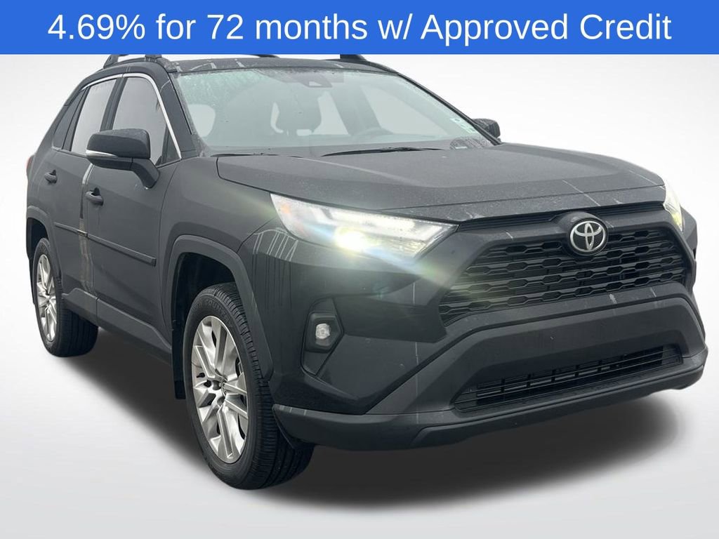 Used 2025 Toyota RAV4 XLE Premium image 3