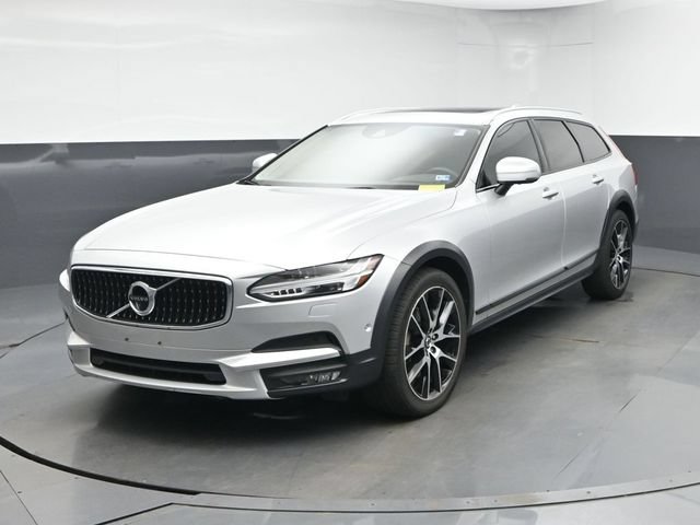 Used 2018 Volvo V90 T6 Cross Country w/ Convenience Package AWD/4WD image 3