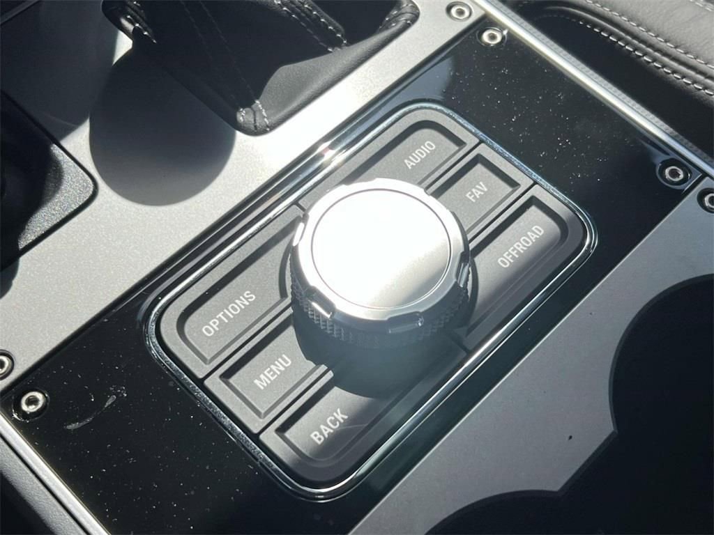 Used 2025 INEOS Grenadier Fieldmaster Edition image 30