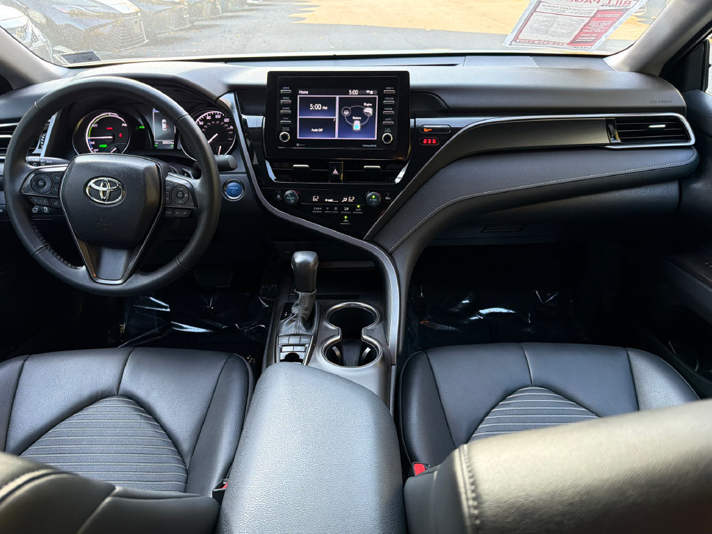 Used 2024 Toyota Camry SE w/ Convenience Package FWD image 14
