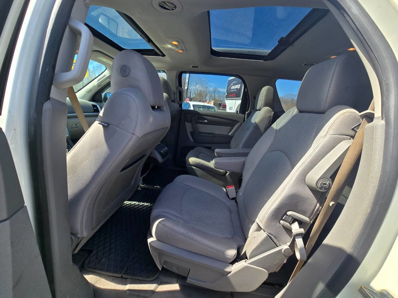 Used 2015 GMC Acadia SLE AWD/4WD image 22