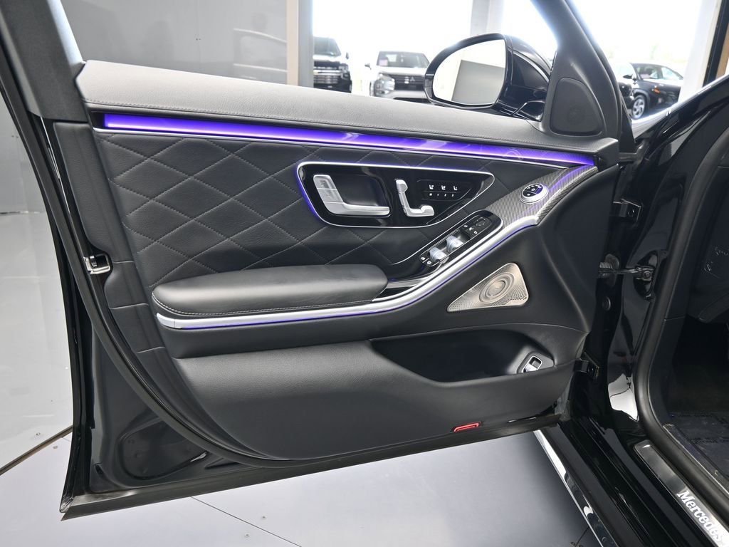 Used 2022 Mercedes-Benz S 580 4MATIC Sedan image 16