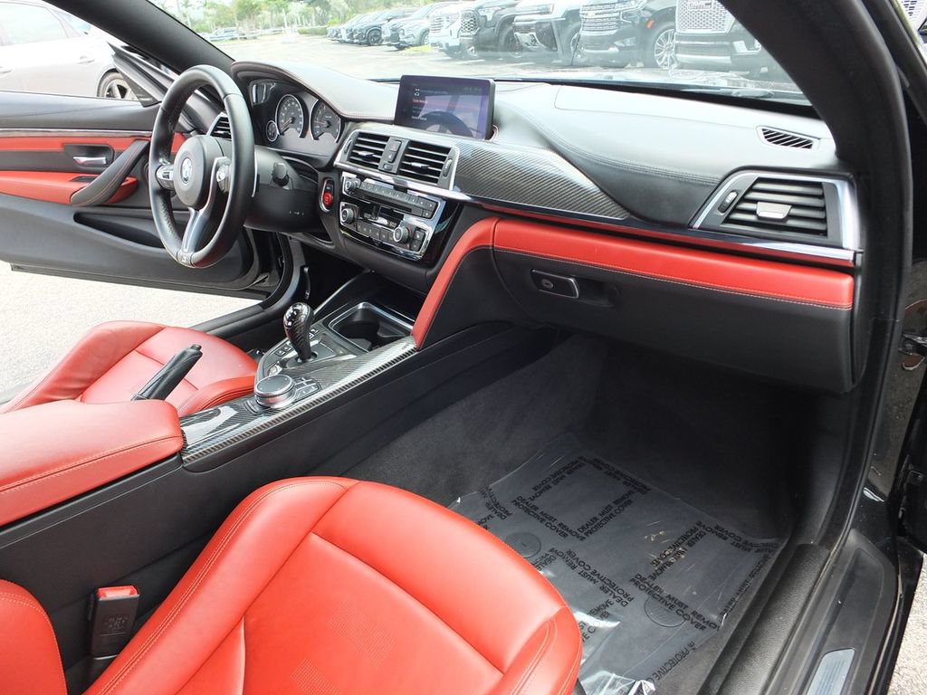 Used 2018 BMW M4 Coupe w/ Competition Package RWD image 25