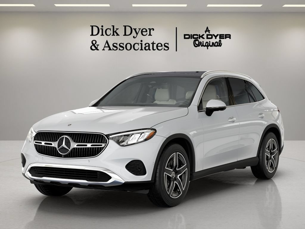 Used 2026 Mercedes-Benz GLC 300 image 1