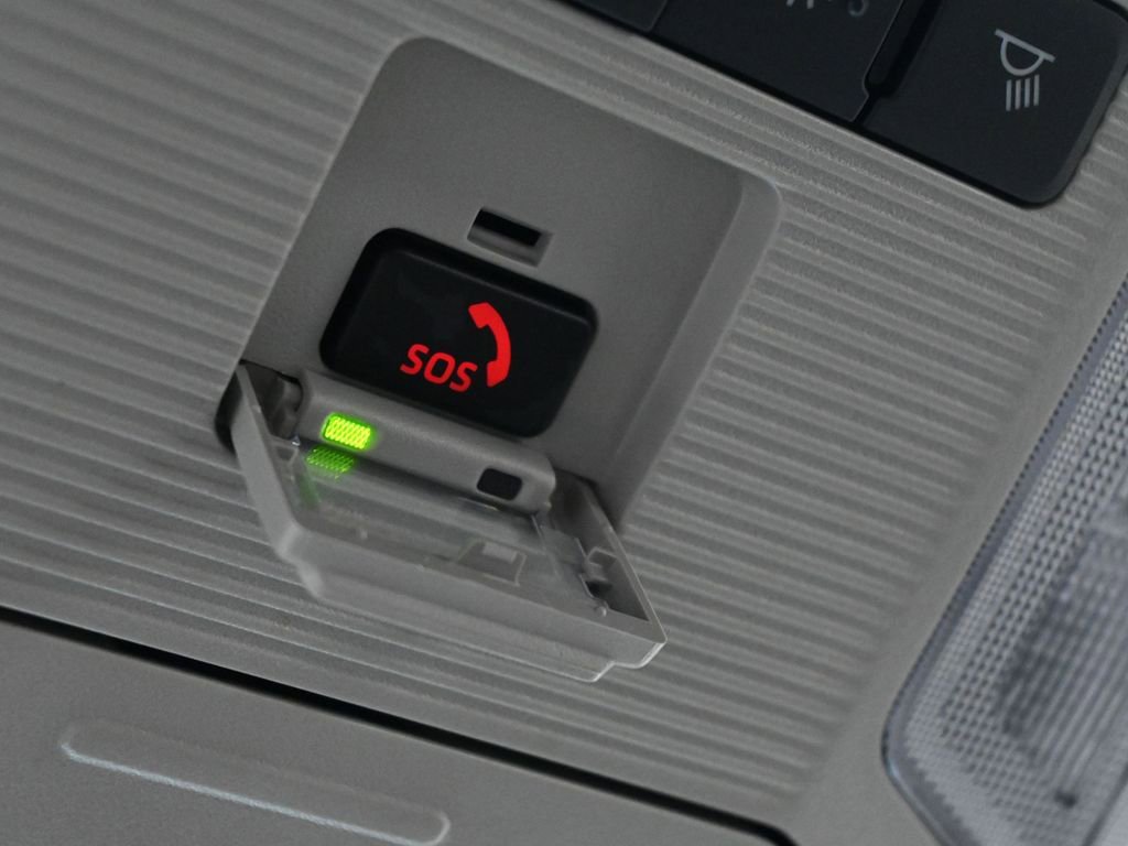 Used 2024 Toyota RAV4 XLE image 21