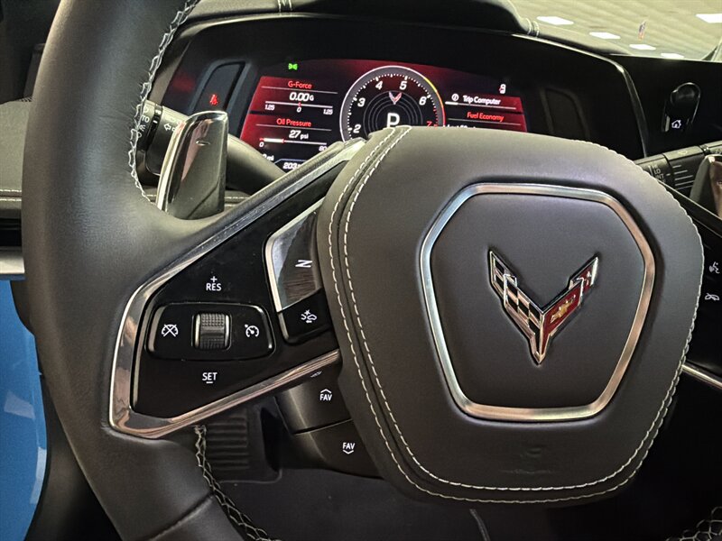Used 2025 Chevrolet Corvette Stingray Coupe w/ 1LT RWD image 31