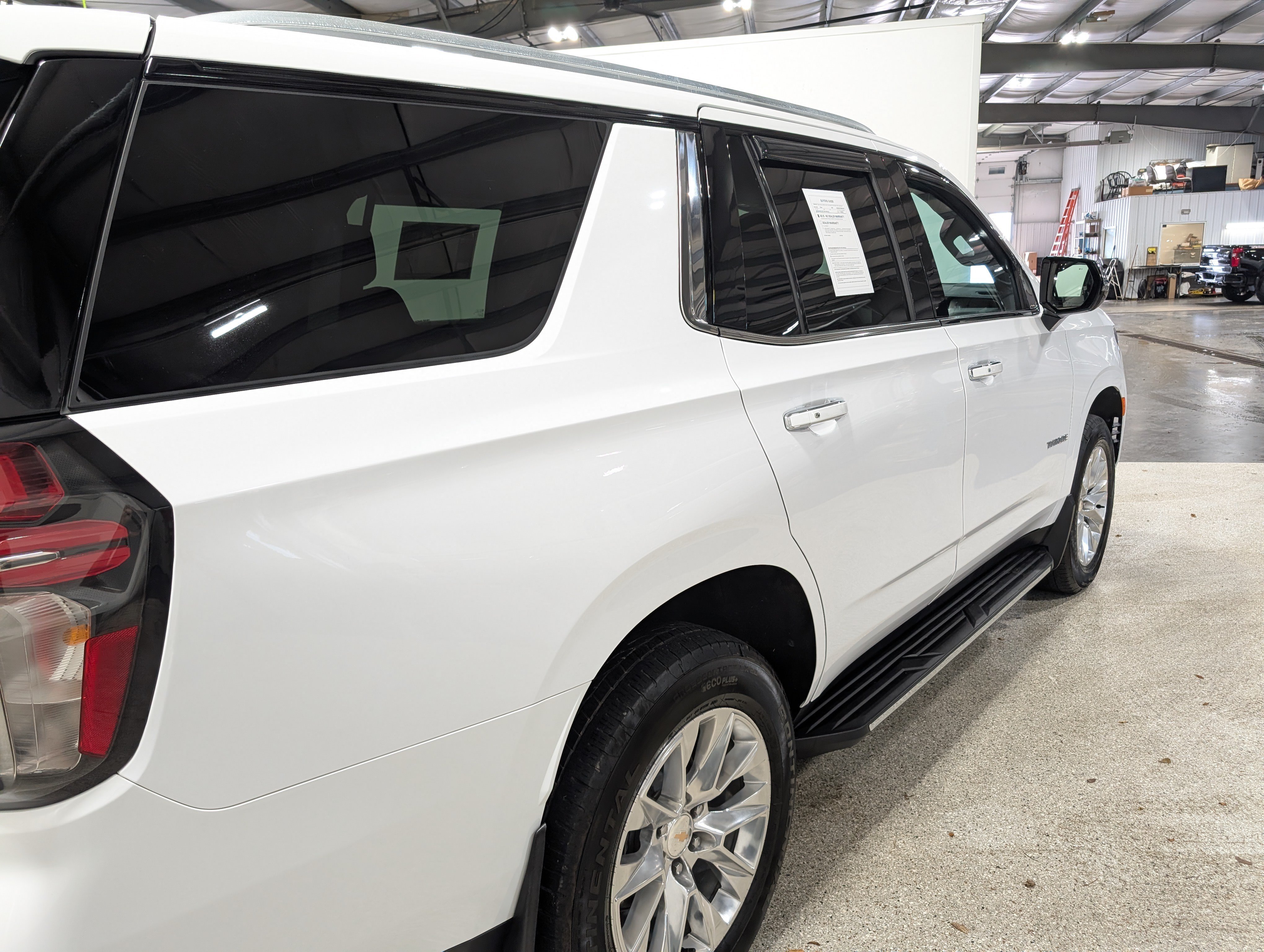 Used 2024 Chevrolet Tahoe Premier AWD/4WD image 3