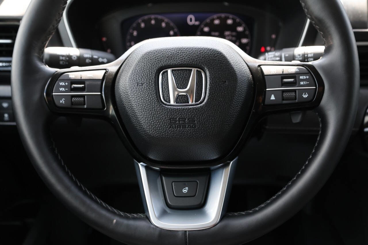 Used 2025 Honda Pilot Elite image 19