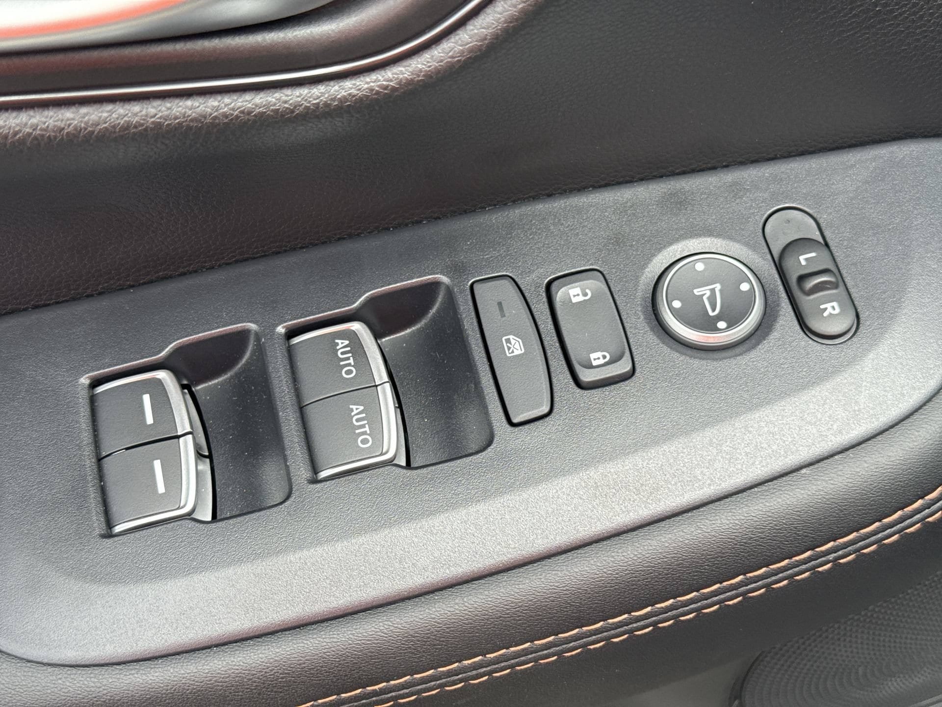 Used 2027 Honda HR-V Sport image 15