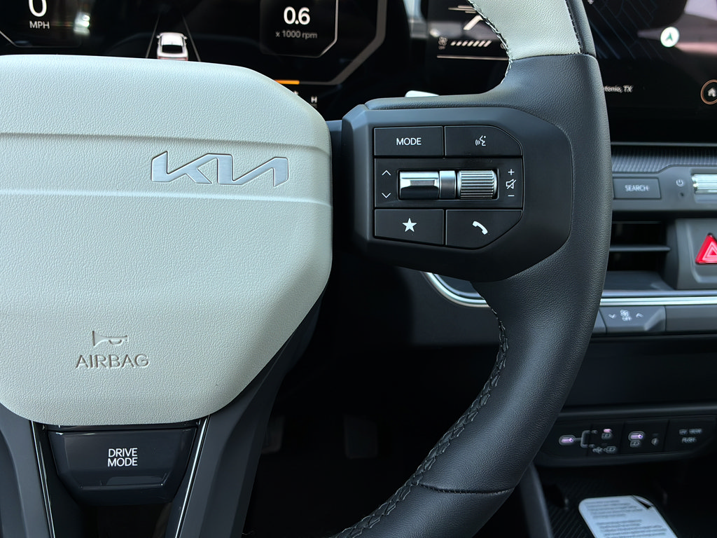 New 2026 Kia K4 GT-Line FWD image 28