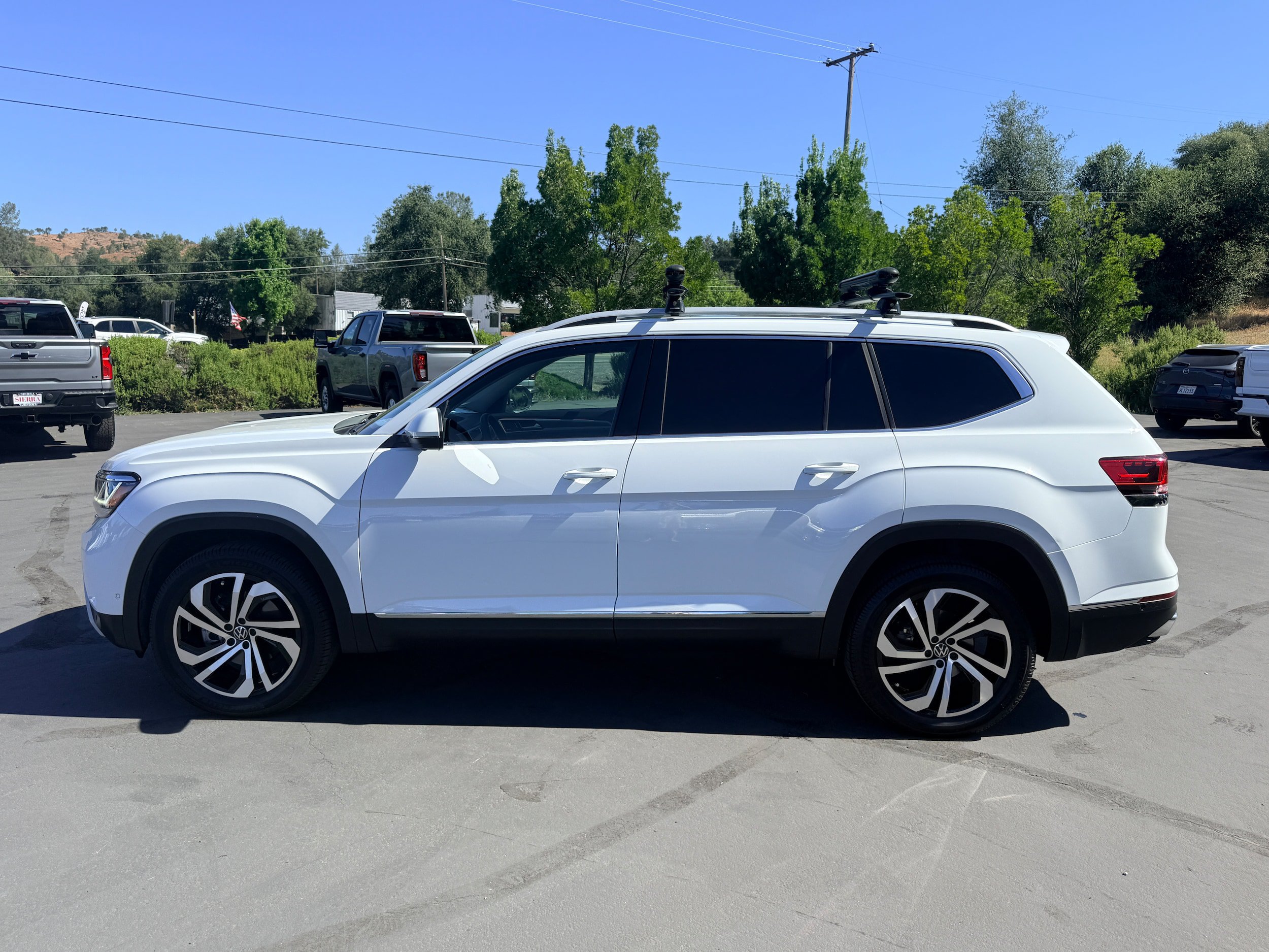 Used 2021 Volkswagen Atlas SEL Premium AWD/4WD image 1