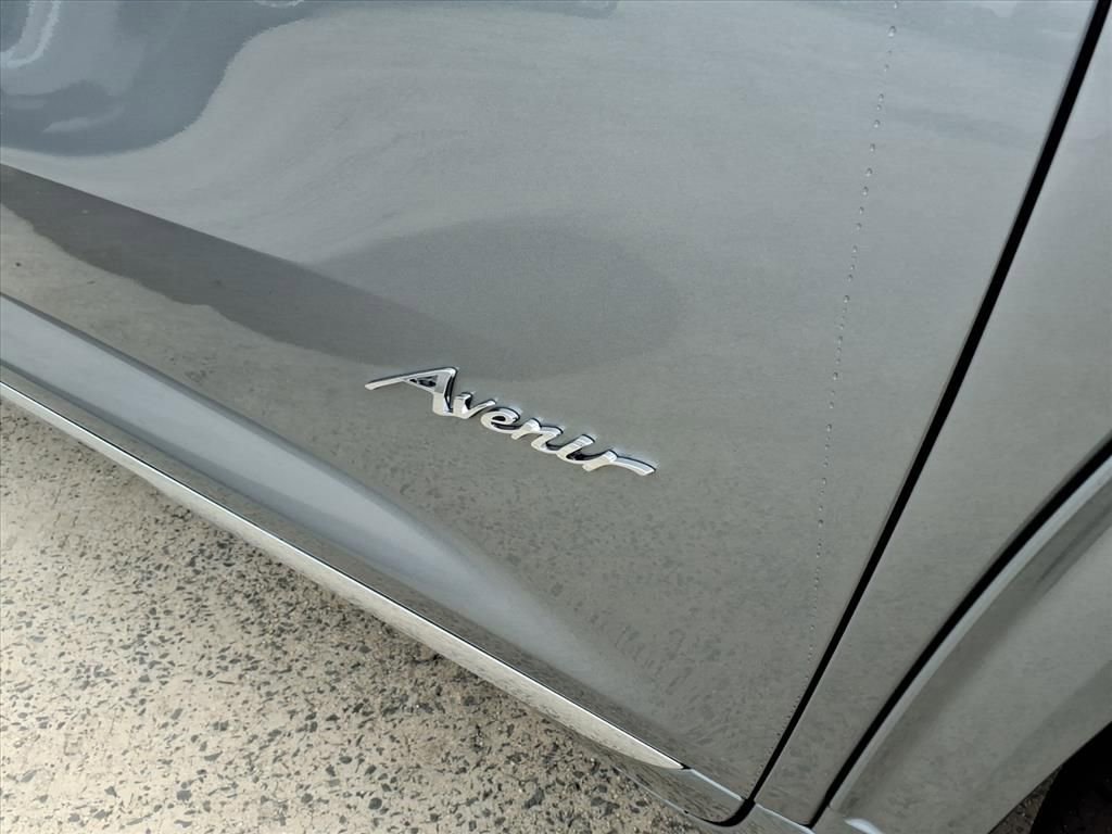 New 2026 Buick Enclave Avenir w/ Super Cruise Package image 10