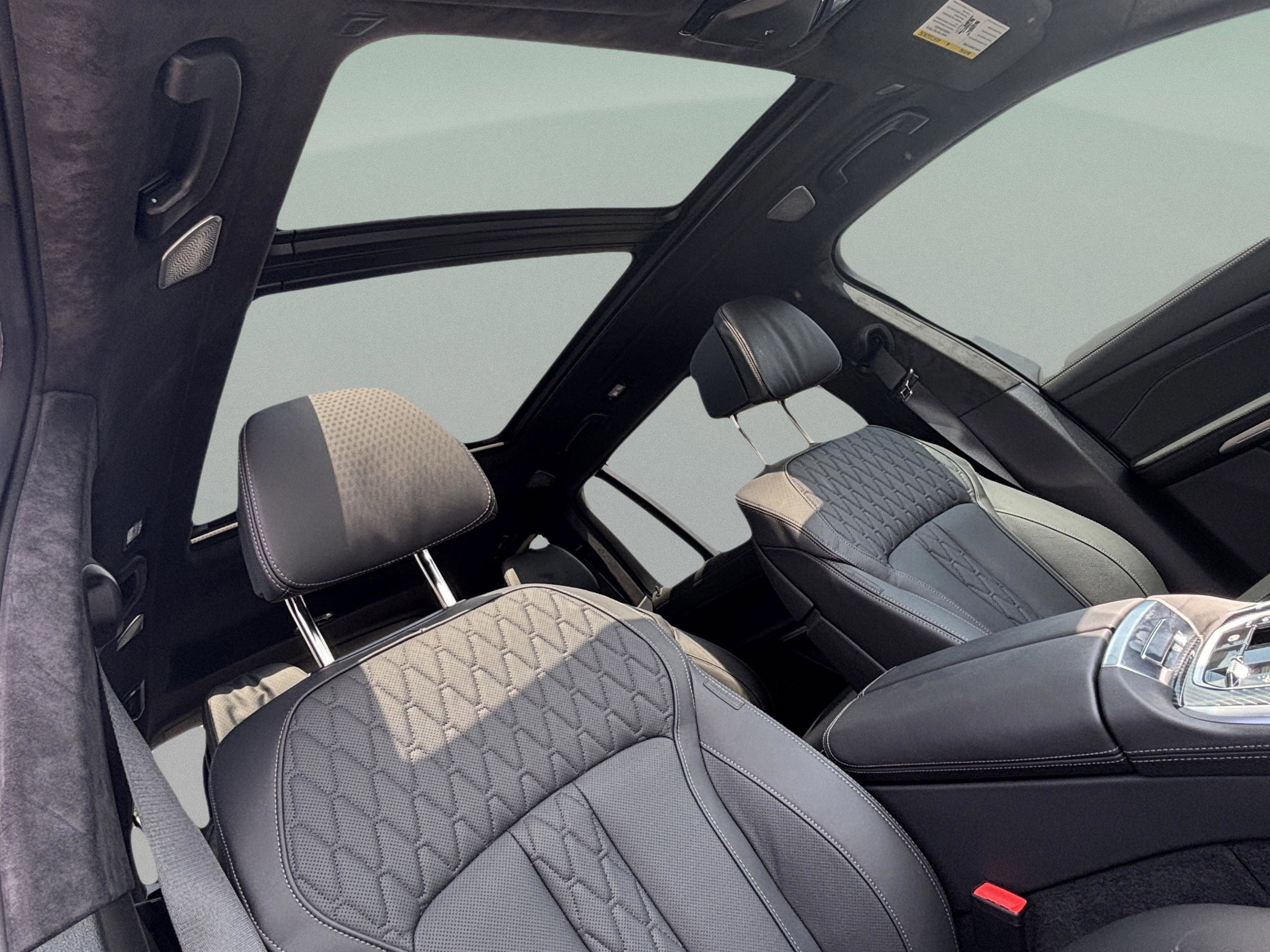 New 2026 BMW X7 M60i image 30