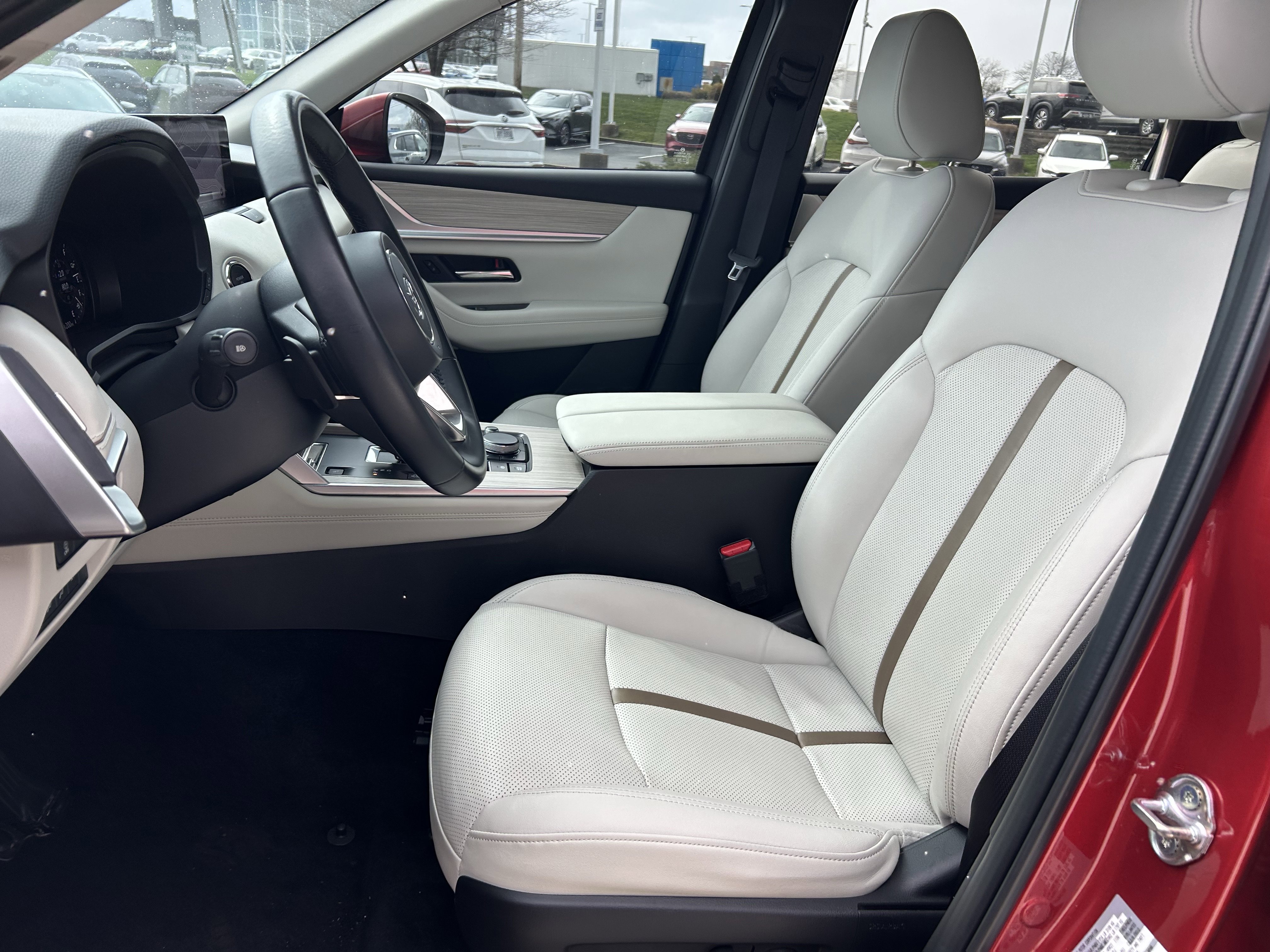 Certified 2024 MAZDA CX-90 Plug-In Hybrid w/ Premium Plus image 23