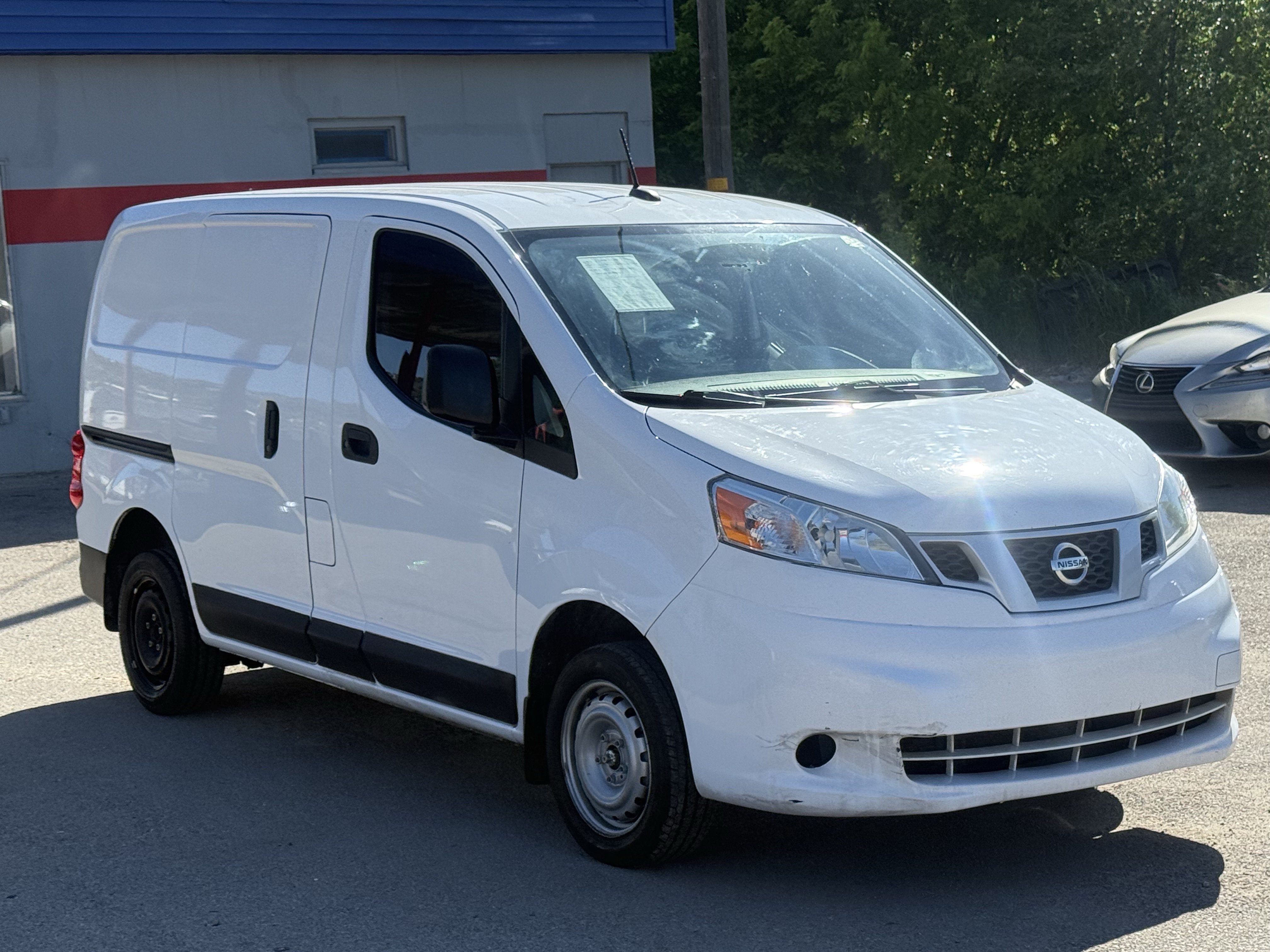 Used 2020 Nissan NV200 S FWD image 2