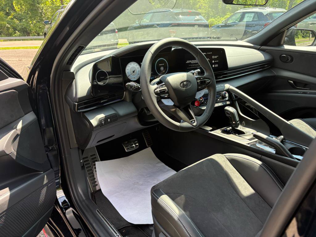 New 2026 Hyundai Elantra N FWD image 9