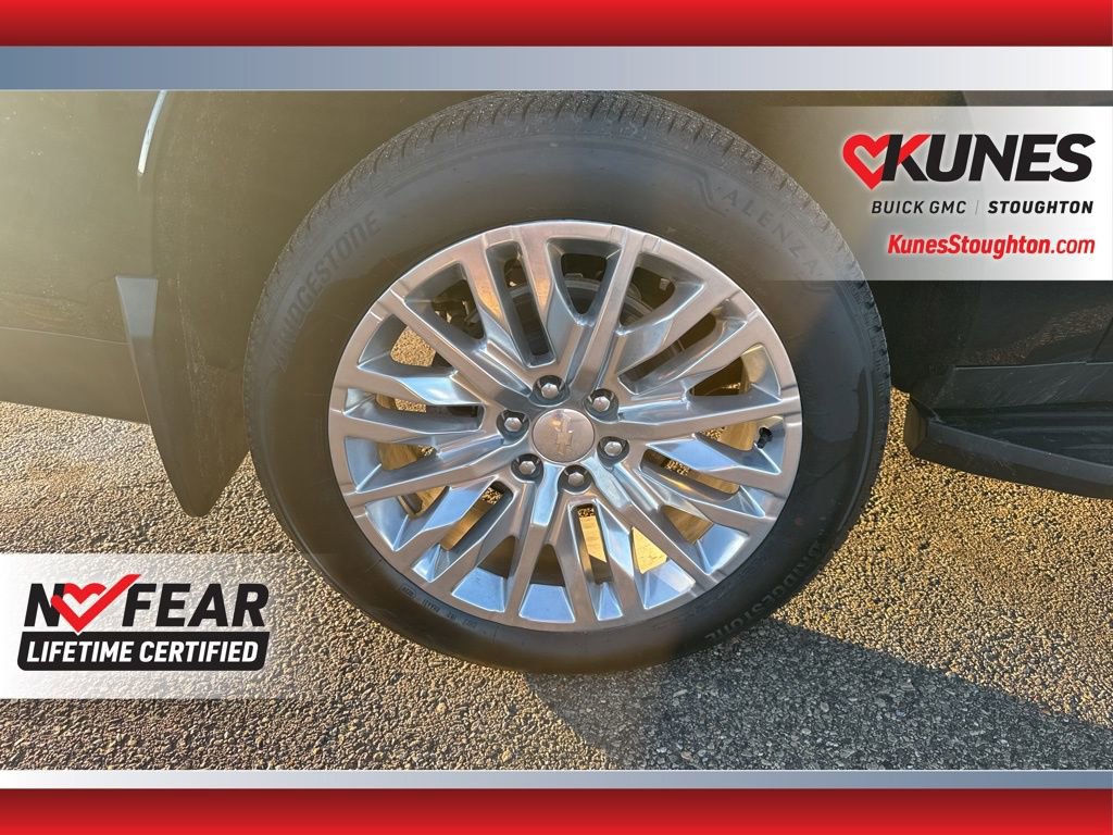 Used 2024 Chevrolet Suburban Premier image 14