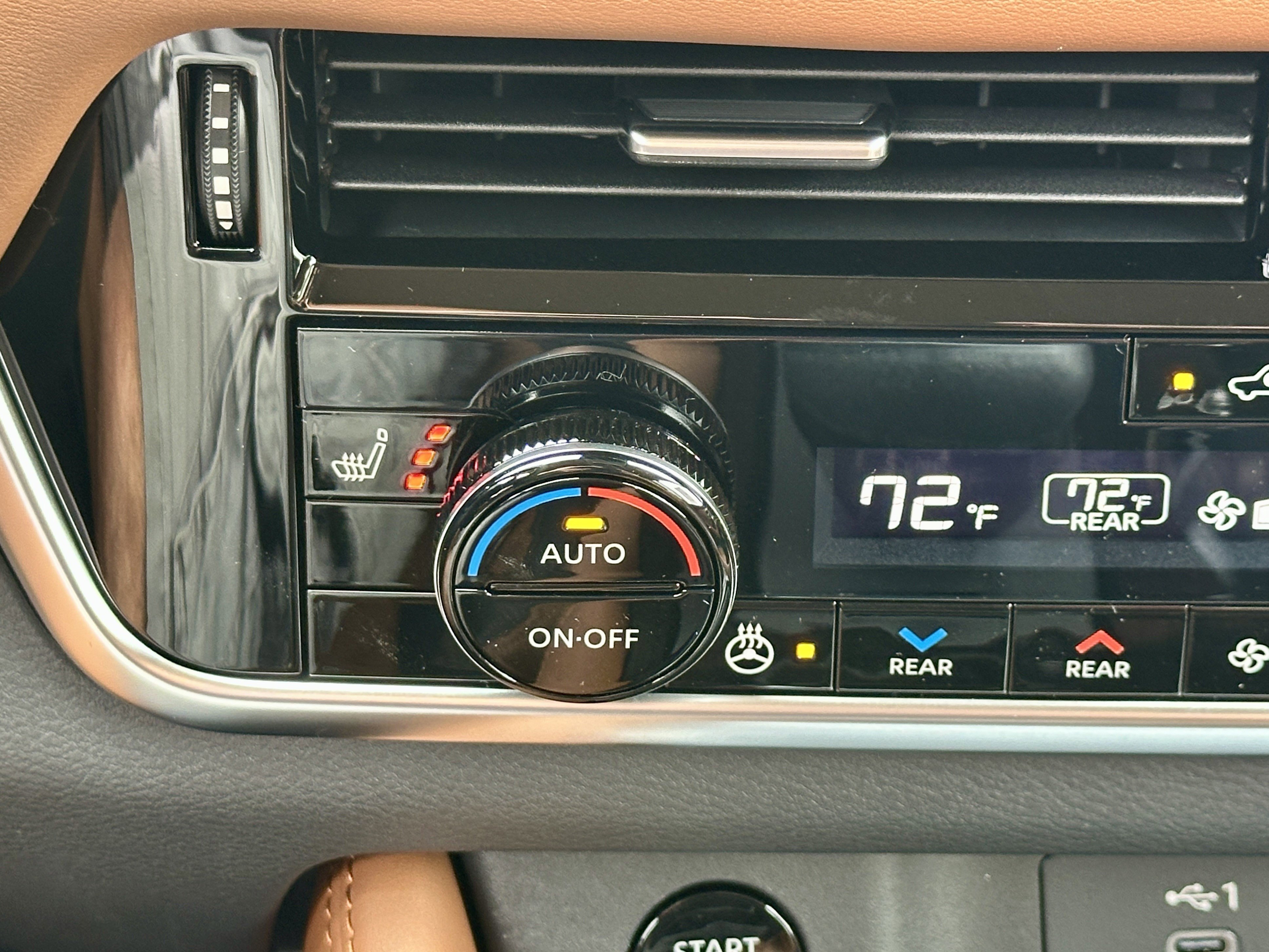 New 2026 Nissan Rogue Platinum image 33