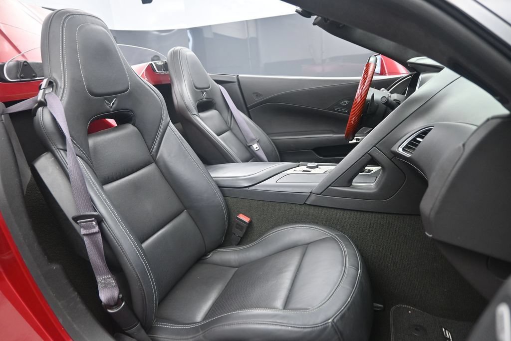 Used 2015 Chevrolet Corvette Stingray Convertible w/ 3LT Preferred Equipment Group RWD image 21