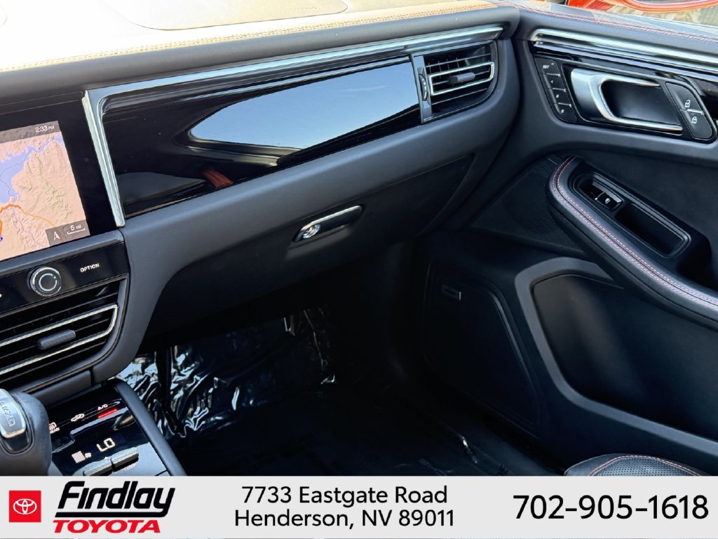 Used 2023 Porsche Macan GTS AWD/4WD image 29