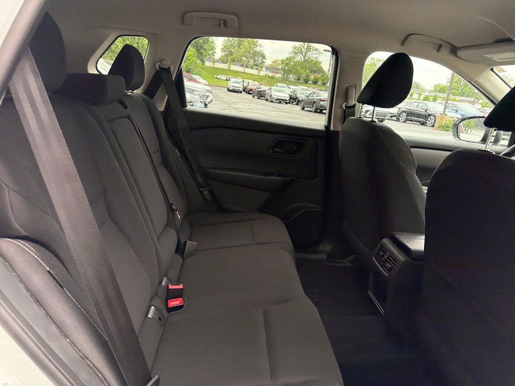 Used 2025 Nissan Rogue S FWD image 48