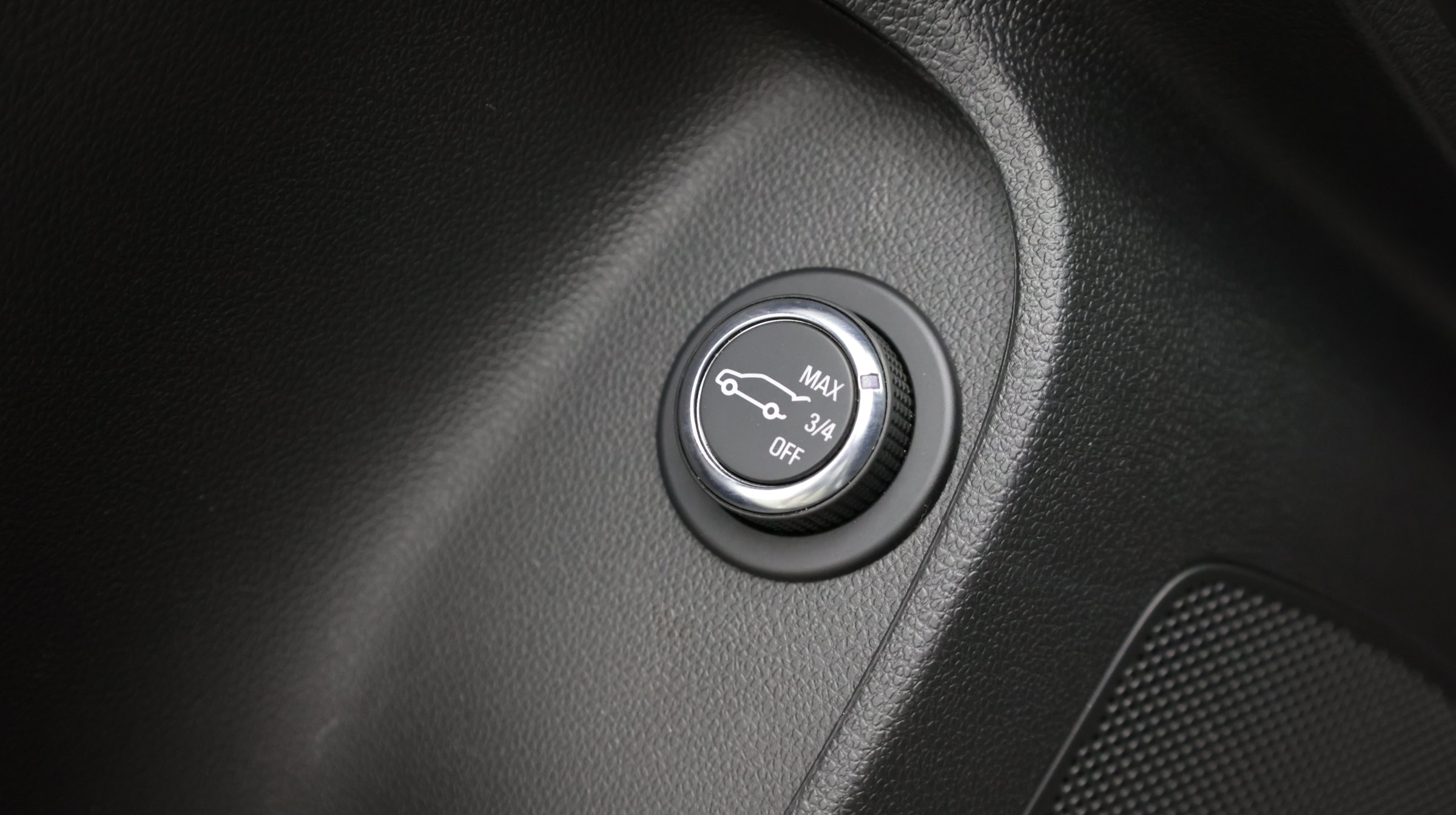 Used 2025 Buick Envista Sport Touring w/ Convenience I Package FWD image 14